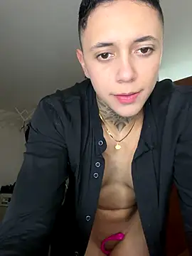  PhillipBrown online show from December 3, 2024, 9:34 pm