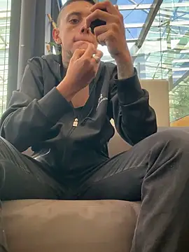  PhillipBrown online show from February 15, 2025, 1:16 pm