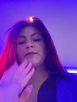 lia moon77 online show from February 24, 2025, 8:25 pm