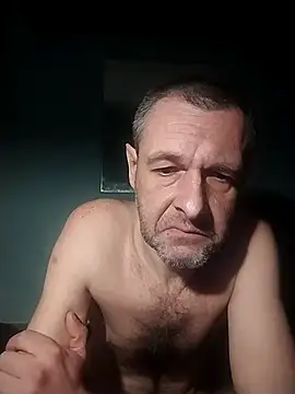 Andrzej-M online show from April 17, 2026, 11:08 pm