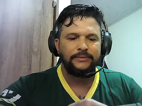 tupapito00 online show from March 18, 2026, 6:38 am