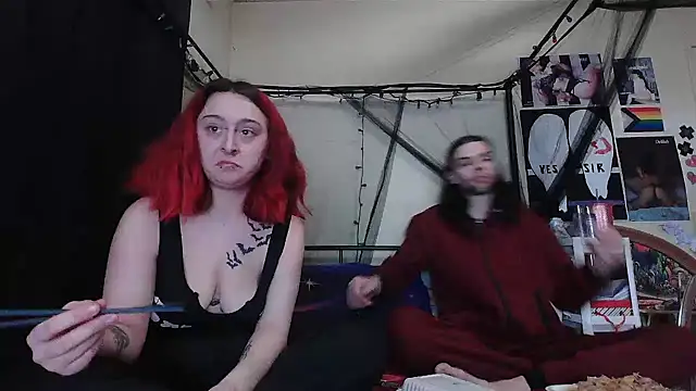 Snapshot of NovaLove2002 chatting on January 6, 2025, 4:04 am NovaLove2002 online show from January 6, 2025, 4:04 am