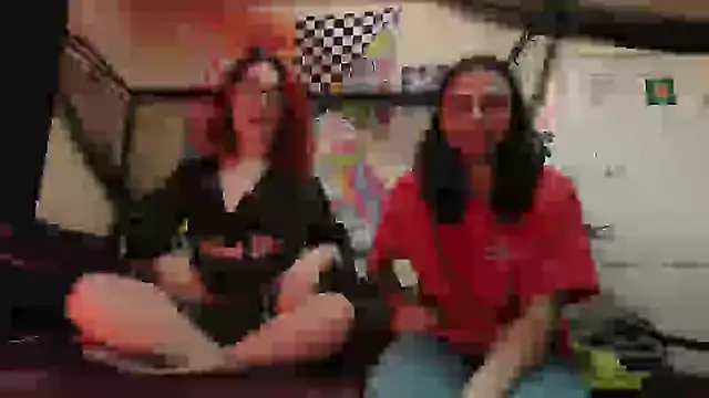 Snapshot of NovaLove2002 chatting on February 14, 2025, 3:43 am NovaLove2002 online show from February 14, 2025, 3:43 am