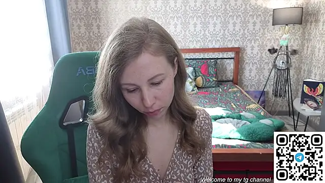 Lill Mary online show from May 20, 2026, 3:02 am