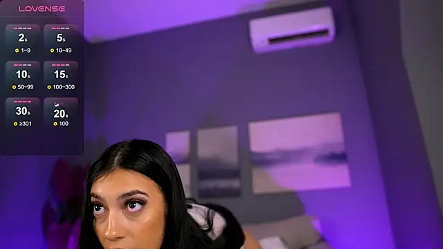 BetsyGonzale online show from January 24, 2025, 7:41 am