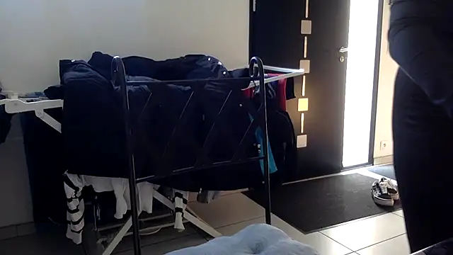 Snapshot of vanillesoumise chatting on March 3, 2025, 9:33 am vanillesoumise online show from March 3, 2025, 9:33 am