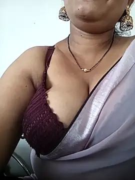 Nyra-23 online show from March 18, 2026, 8:17 am