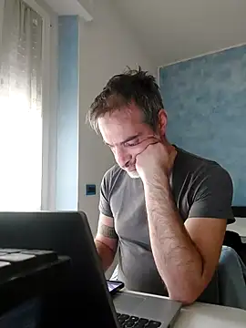 Snapshot of Marcolino183 chatting on March 21, 2025, 2:40 pm Marcolino183 online show from March 21, 2025, 2:40 pm