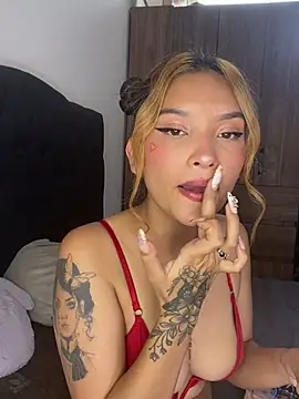 baby lizy online show from February 5, 2025, 8:04 pm