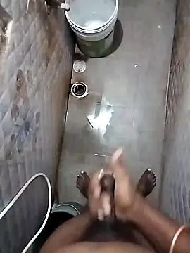 Snapshot of Karthik924 chatting on December 9, 2024, 4:47 pm Karthik924 online show from December 9, 2024, 4:47 pm