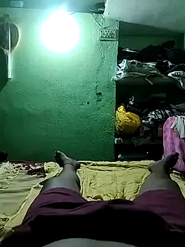 Snapshot of Karthik924 chatting on September 15, 2025, 2:39 pm Karthik924 online show from September 15, 2025, 2:39 pm