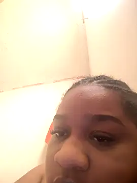 vic pretynhaa online show from March 18, 2026, 4:32 pm