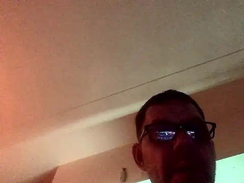 kasper9677 online show from March 16, 2025, 7:49 pm