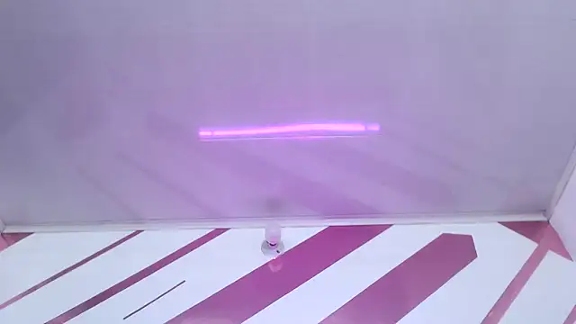 Kitten Hot  online show from February 26, 2026, 11:31 am