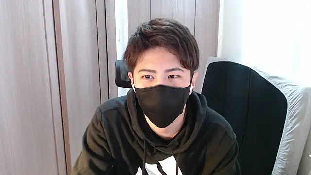 Snapshot of ryota_kkk chatting on February 6, 2025, 1:10 pm ryota kkk online show from February 6, 2025, 1:10 pm