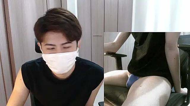 Snapshot of ryota_kkk chatting on October 7, 2025, 12:02 pm ryota kkk online show from October 7, 2025, 12:02 pm