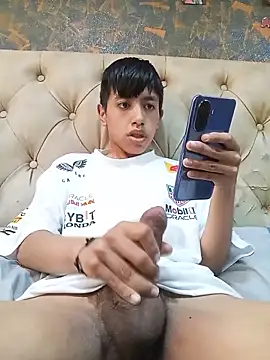 Snapshot of danuel23 chatting on May 28, 2026, 3:20 pm danuel23 online show from May 28, 2026, 3:20 pm