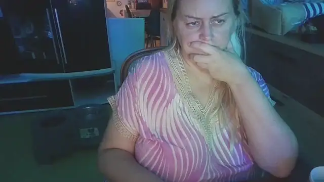 Meliss Official9 online show from September 10, 2025, 6:52 pm