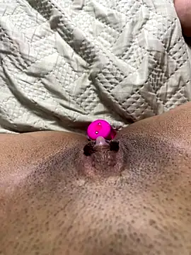 MARYADSUARD online show from November 9, 2025, 5:06 am