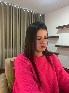 Alice Biel online show from December 24, 2024, 1:39 pm