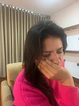 Alice Biel online show from January 20, 2025, 2:36 pm