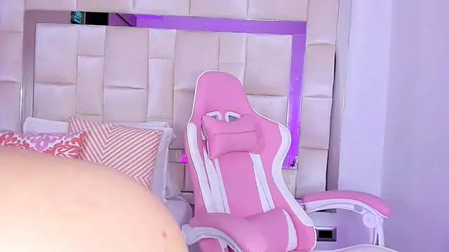 isabella gomez11 online show from January 16, 2025, 8:36 pm