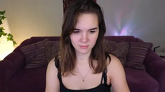Snapshot of LindaRobertz chatting on December 16, 2024, 12:15 am LindaRobertz online show from December 16, 2024, 12:15 am