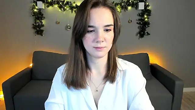 Snapshot of LindaRobertz chatting on January 1, 2025, 2:30 am LindaRobertz online show from January 1, 2025, 2:30 am