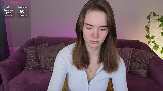 Snapshot of LindaRobertz chatting on January 23, 2025, 7:00 am LindaRobertz online show from January 23, 2025, 7:00 am