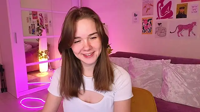 Snapshot of LindaRobertz chatting on February 26, 2025, 7:16 pm LindaRobertz online show from February 26, 2025, 7:16 pm