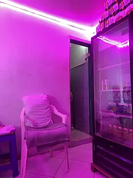 Hot beauty   online show from February 26, 2026, 3:27 am