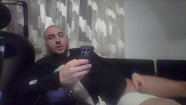 Snapshot of NewyorkDimi chatting on December 27, 2024, 6:46 am NewyorkDimi online show from December 27, 2024, 6:46 am