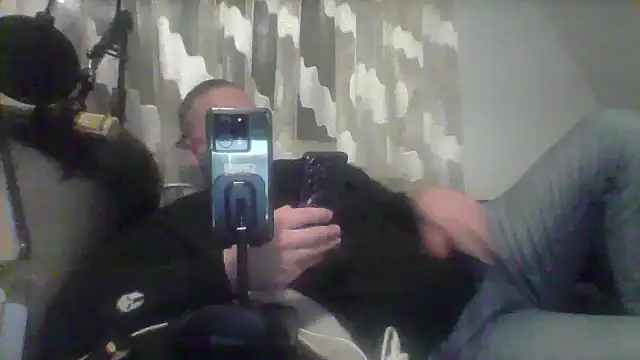 Snapshot of NewyorkDimi chatting on January 6, 2025, 4:58 am NewyorkDimi online show from January 6, 2025, 4:58 am