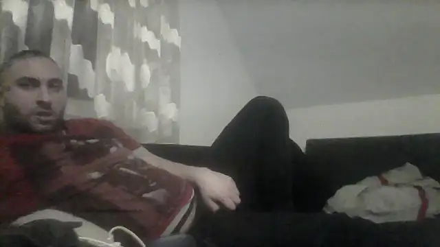 Snapshot of NewyorkDimi chatting on February 7, 2025, 5:31 am NewyorkDimi online show from February 7, 2025, 5:31 am