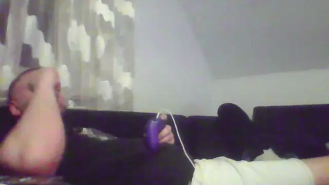 Snapshot of NewyorkDimi chatting on February 17, 2025, 2:42 am NewyorkDimi online show from February 17, 2025, 2:42 am