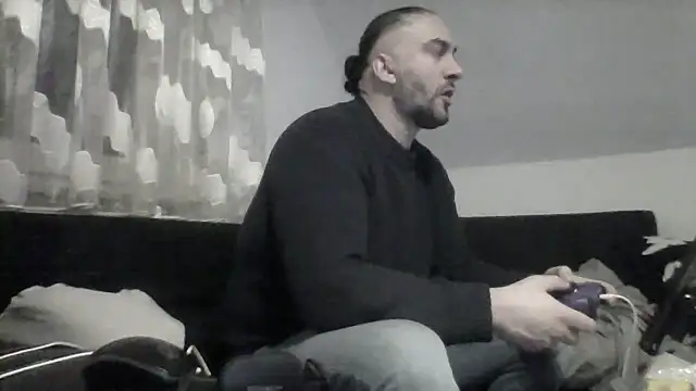 Snapshot of NewyorkDimi chatting on February 18, 2025, 12:04 am NewyorkDimi online show from February 18, 2025, 12:04 am