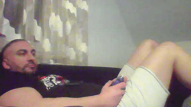 Snapshot of NewyorkDimi chatting on February 28, 2025, 2:53 am NewyorkDimi online show from February 28, 2025, 2:53 am