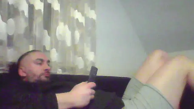 Snapshot of NewyorkDimi chatting on March 4, 2025, 5:00 am NewyorkDimi online show from March 4, 2025, 5:00 am