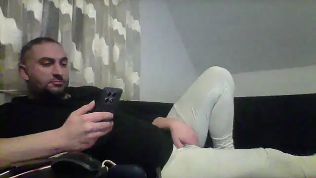 Snapshot of NewyorkDimi chatting on March 13, 2025, 2:38 am NewyorkDimi online show from March 13, 2025, 2:38 am