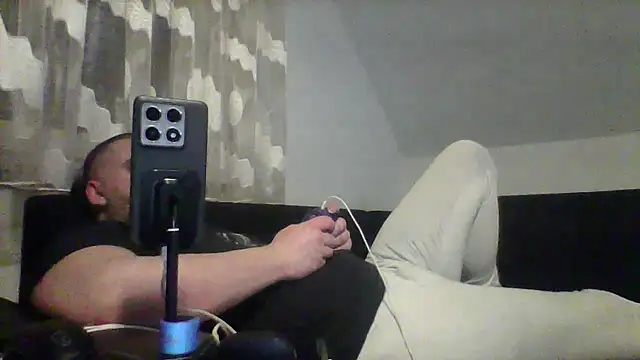 Snapshot of NewyorkDimi chatting on March 14, 2025, 3:48 am NewyorkDimi online show from March 14, 2025, 3:48 am