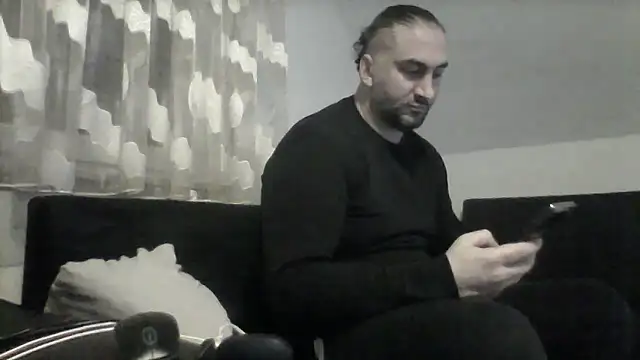 Snapshot of NewyorkDimi chatting on March 15, 2025, 3:40 am NewyorkDimi online show from March 15, 2025, 3:40 am