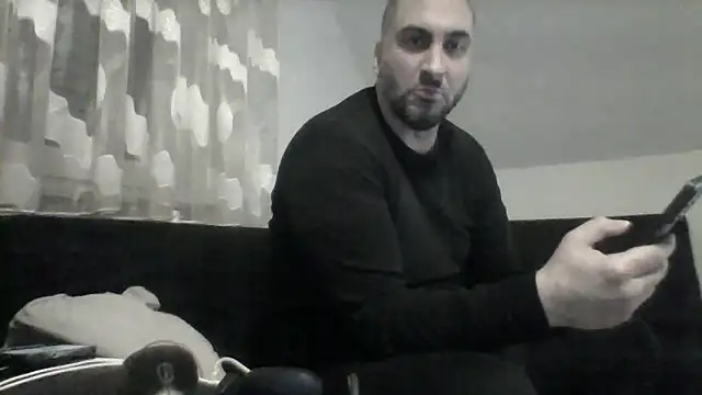 Snapshot of NewyorkDimi chatting on March 17, 2025, 2:30 am NewyorkDimi online show from March 17, 2025, 2:30 am