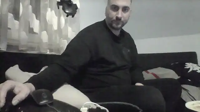 NewyorkDimi online show from February 8, 2026, 11:41 pm