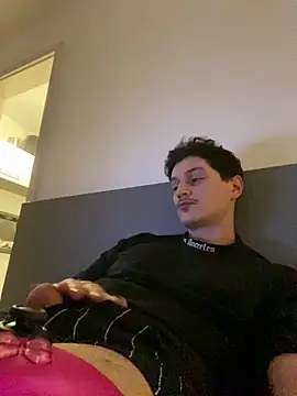 Snapshot of sunnyboy25 chatting on March 16, 2026, 10:03 pm sunnyboy25 online show from March 16, 2026, 10:03 pm