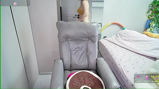 Xiaoyu-G online show from September 29, 2025, 12:49 am