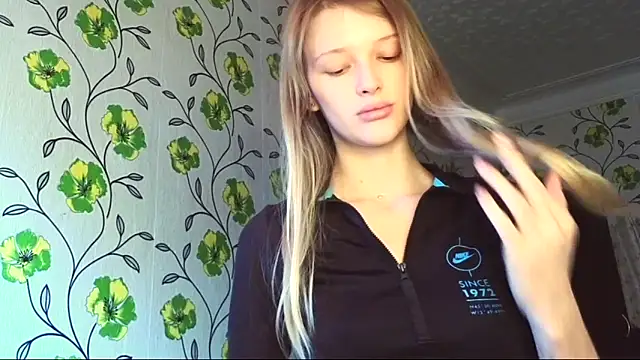 Evvie Summn1 online show from June 5, 2026, 6:52 am