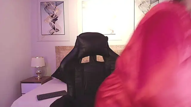 lyn adamns online show from December 22, 2024, 2:38 pm