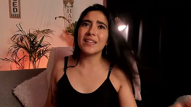 Snapshot of Serenity_Day chatting on February 15, 2025, 1:21 am Serenity Day online show from February 15, 2025, 1:21 am