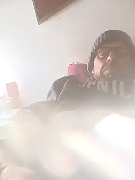 jonyfree1978 online show from December 22, 2024, 3:11 pm