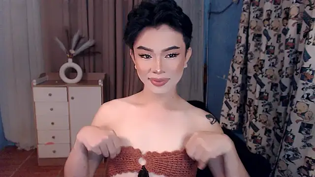 Dimpledimps69 online show from November 17, 2025, 1:06 pm